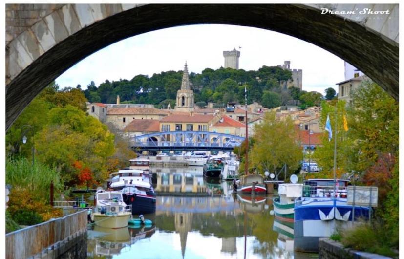 Suite Spa Acces Autonome Beaucaire  Kültér fotó